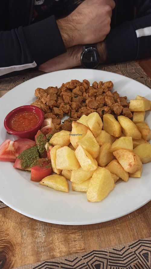 S at Canadu in Malaga