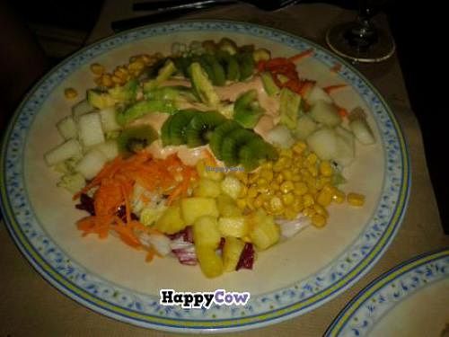 Hawaiian salad at Canadu in Malaga