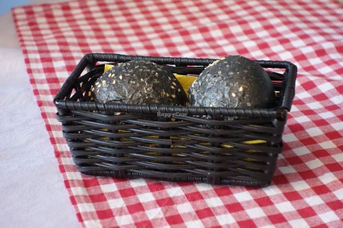 Breadrolls with activated carbon (vegan) at Kamels in Bad Bergzabern