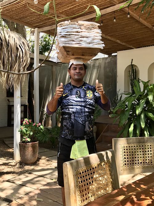 street vendor  at Ding Repair Cafe in San Juan Del Sur