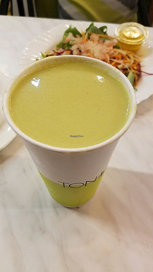 green smoothie at Toniq - Ayala Center in Cebu