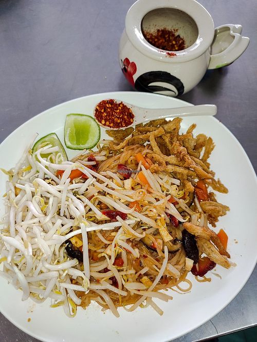 Pad Thai at Raan Midr J - ร้าน มิตรเจ in Udon Thani