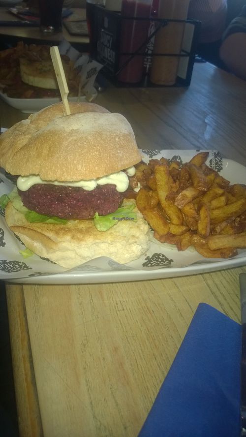 The fake vegan rage of Becky Neale at The Brandling Villa in Newcastle Upon Tyne