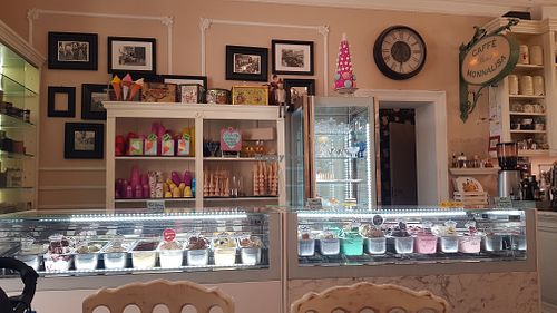  at Monnalisa Caffe in Assisi