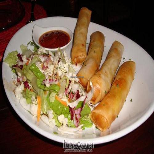 Vegan spring rolls with spicy sauce *yum* at Haiku in Catania