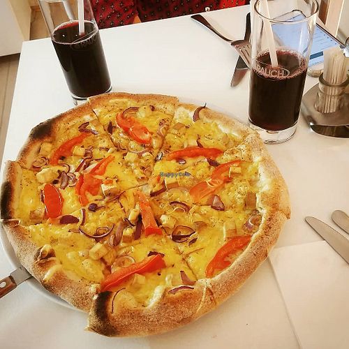 Vegan pizza (gyros) at Veganeria in Budapest