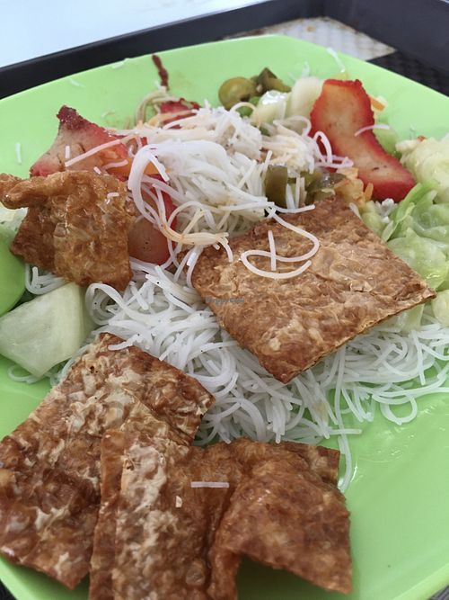 Economy bee hoon with mock BBQ pork, sautéed cabbage and mock pork rinds. Note portions pictured are half of what was served (I ate half of it before remembering to take a photo). at Lei Yin Vegetarian 雷音素食 in East Singapore