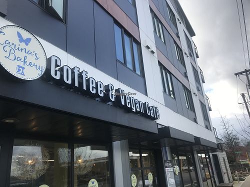 Storefront at Carina's Bakery in Beaverton