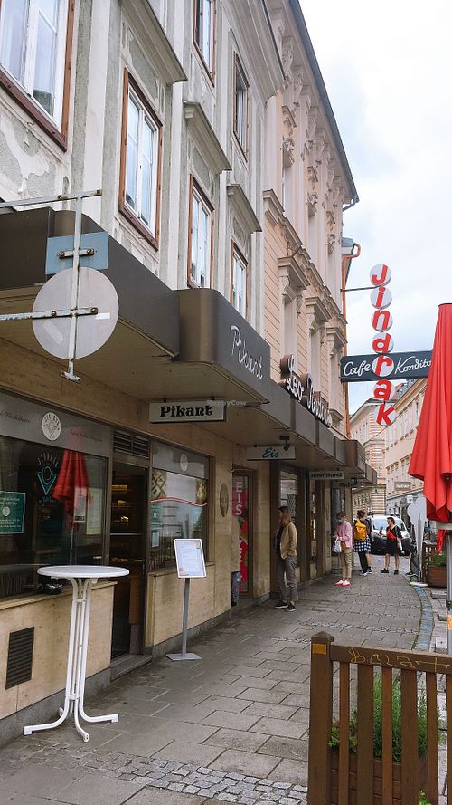 outside at Konditorei Jindrak in Linz