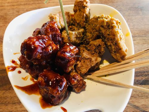  at Yard House in Springfield