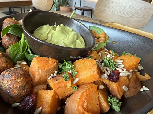 california bowl  at Nährstoff-Reich in Bochum