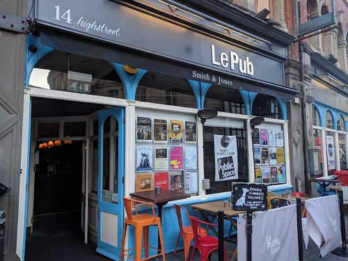 Outside at Le Pub in Newport