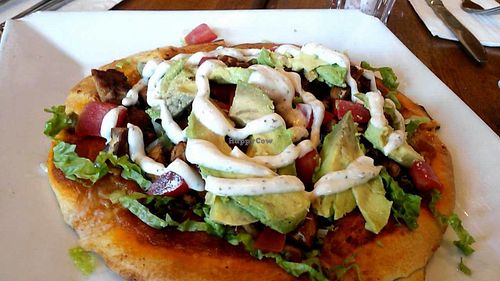 BLT pizza at Flore in Los Angeles