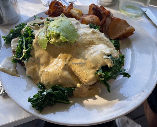 Eggs Benediction (vegan) at Flore in Los Angeles