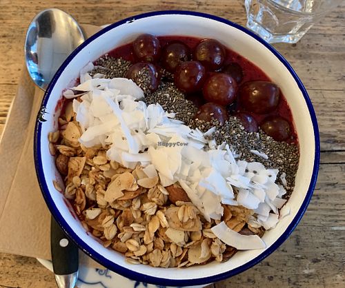 Smoothie bowl❤️ at YellowBird Coffee in Bremen