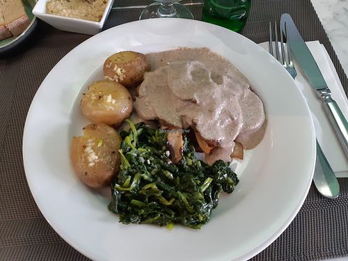 Seitan at Remedio Santo Campo Alegre in Porto