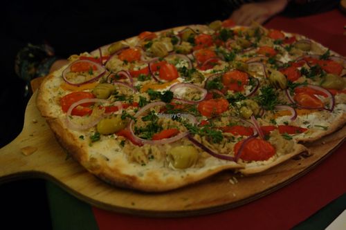 G40 Vegan Tonno (with vegan cream, vegan tuna, grilled bell peppers and olives, cherry tomatoes, red onions, dill, and parsley) at Flammerie Alt-Saarbrücken in Saarbrucken