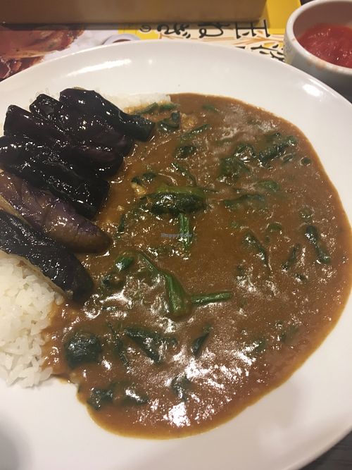 Aubergine spinach curry with tomatoes (served on the side!) at Coco Ichibanya in Hiroshima