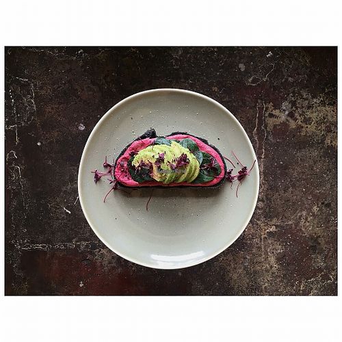 Avo toast at Filament Coffee in Edinburgh