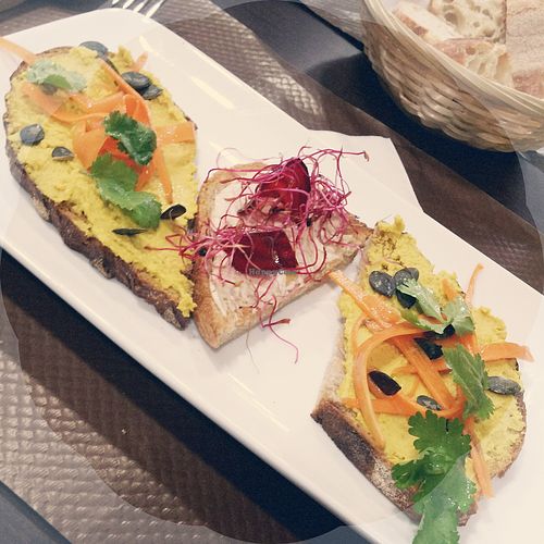 Very tasty spreads on bread at Annie's Kitchen in Lille