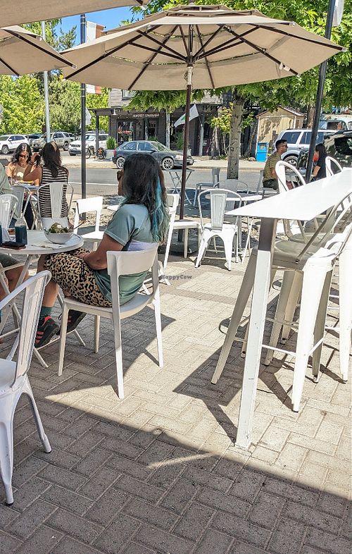 Outdoor seating at Fix & Repeat in Bend