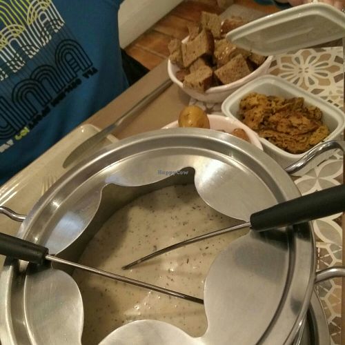 Fondue vegana at La Tia Carlota in Madrid