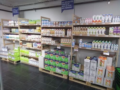 Vegan milks at Biocoop in Wattignies