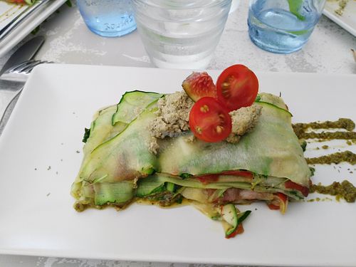 Vegan lasagna with vegan cheese
Small piece, 13 euros aprox
The vegan cheese was good :) at Out of Time People in Ibiza