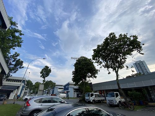 Carpark outside canteen at Xian Yuan 贤缘素食 in Northeast Singapore