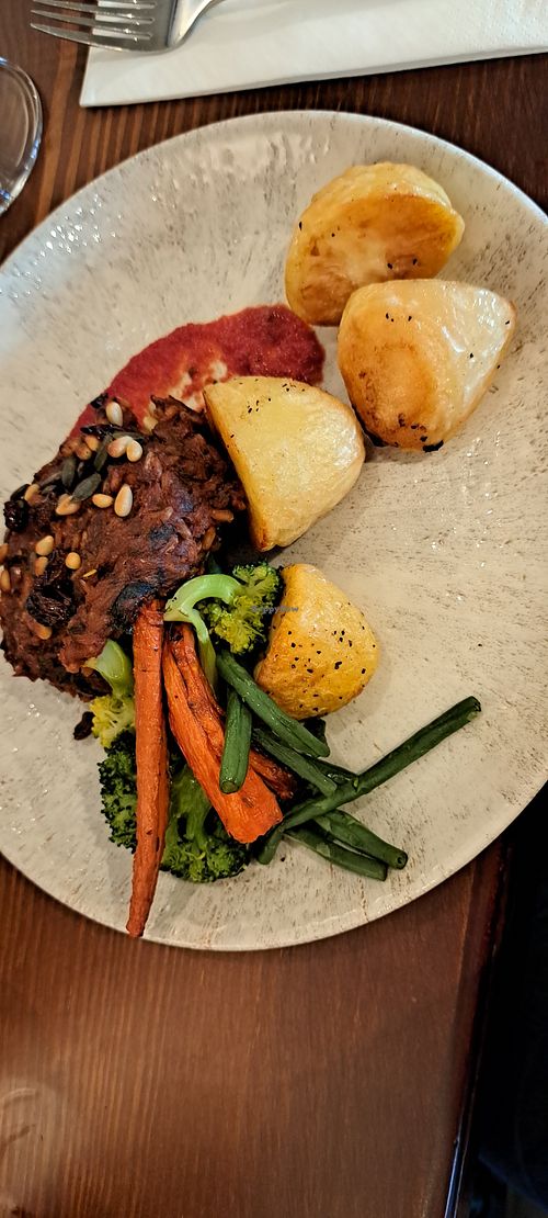 Sunday roast vegan equivalent at The Hawes Inn in South Queensferry