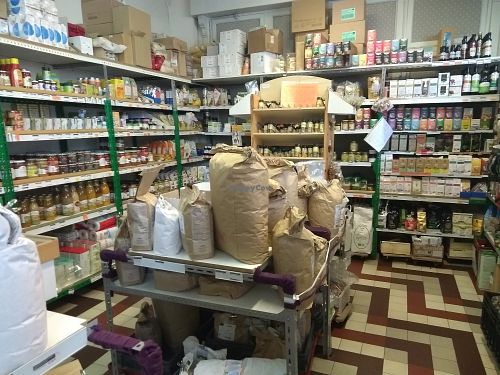 Bulk shopping  at Robin des Bio in Lille