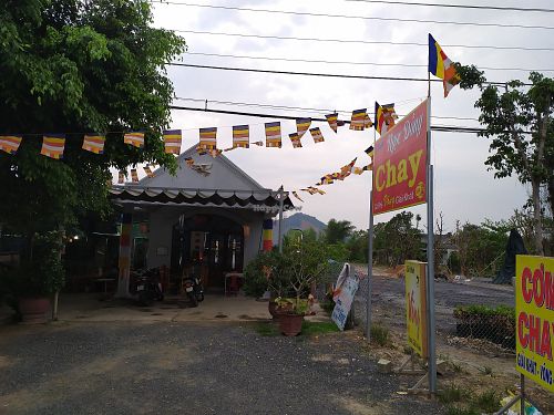 Front at Vong in Madagui