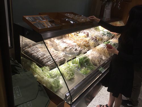 Step 2: select your ingredients at Vege Creek 蔬河 - 101 in Taipei