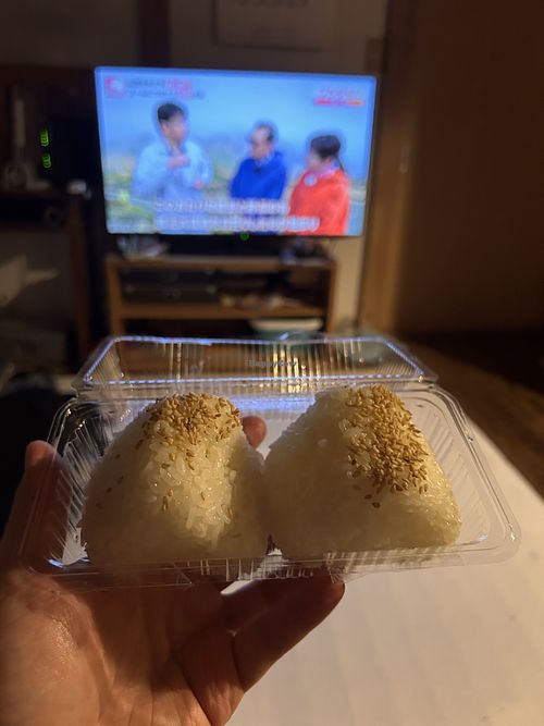 Sesame seed omusubi  at Omusubi Gonbei in Musashino