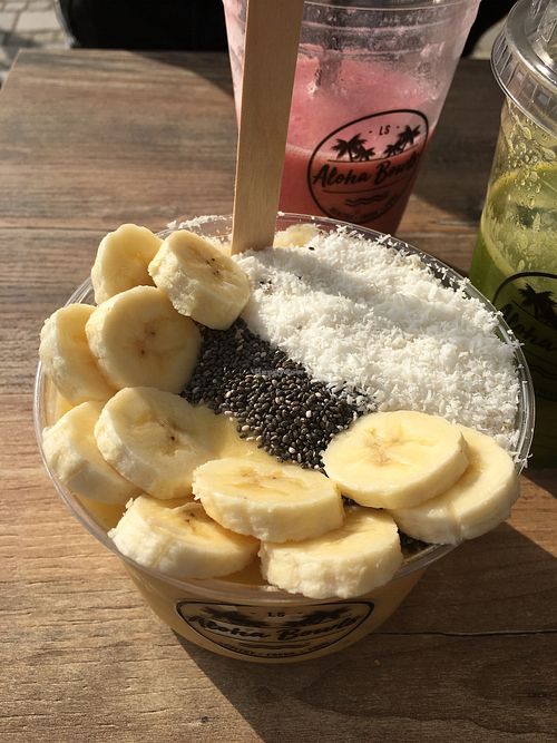 Raw superfood bowl ! at Aloha Bowls  in Les Sables-dolonne