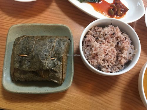 Rice with lotus and without  at Hyangjeok Won - 향적원 in Gyeongju
