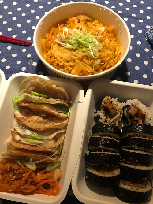 rapokki, kimbap with tofu and mandu at Suwon in Ljubljana