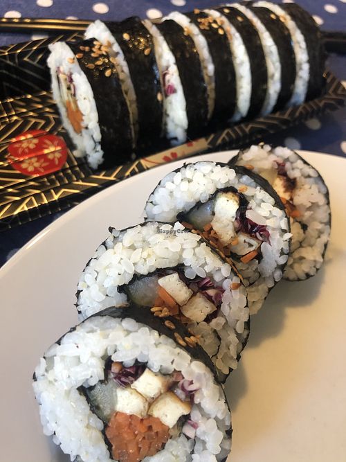 vegan kimbap at Suwon in Ljubljana