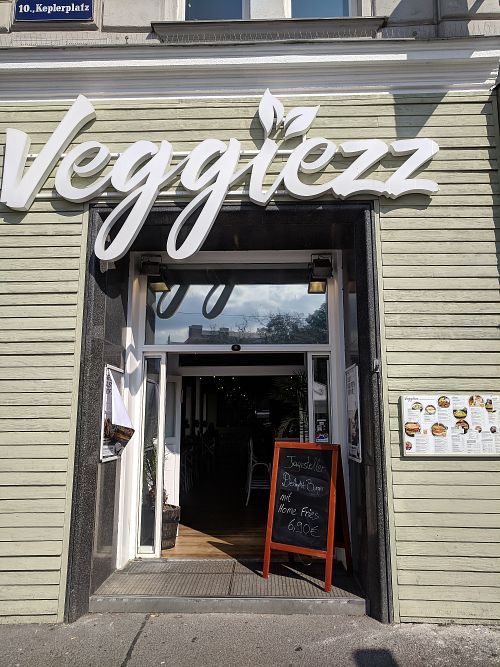 Exterior at Veggiezz - Keplerplatz in Vienna
