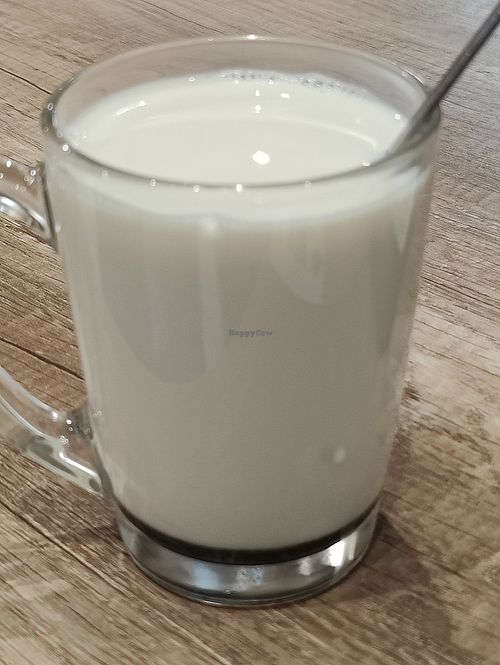 Hot soya milk at Saute-san 素特-さん in Central Singapore