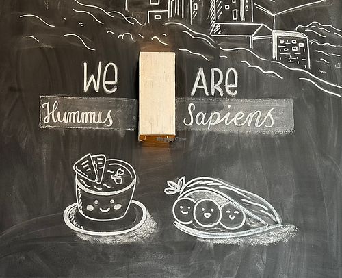   at Hummus Küch' in Frankfurt