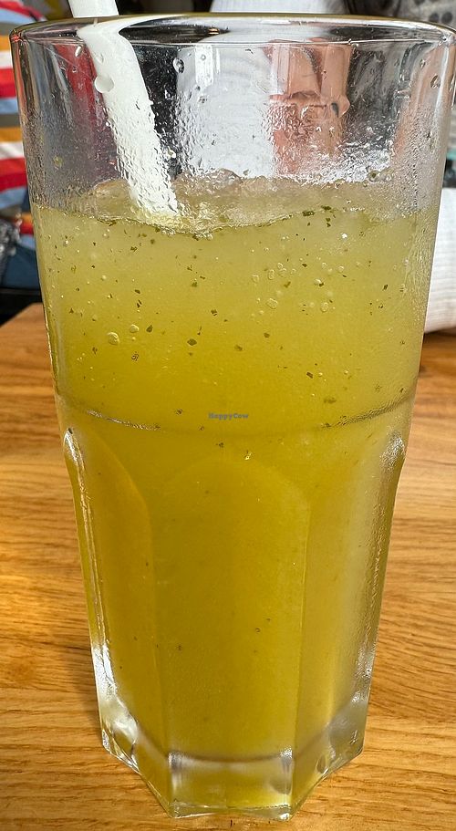   at Hummus Küch' in Frankfurt