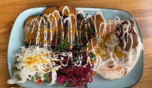 Hummus Sabih  at Hummus Küch' in Frankfurt