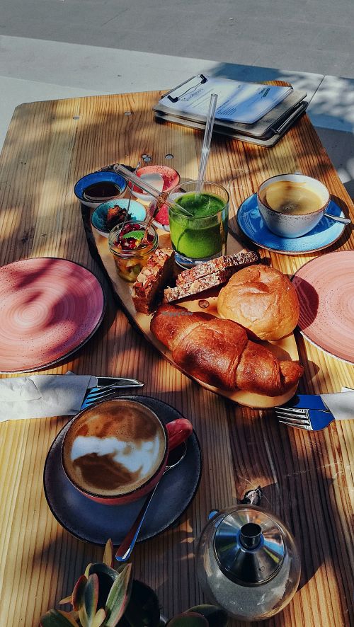 vegan breakfast at Vabiou's in Hamburg
