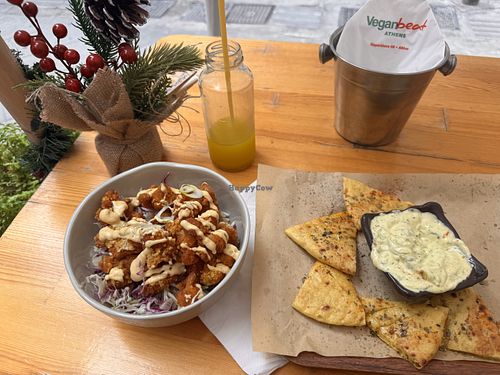 Cauliflower and Zaziki pita     at Vegan Beat in Athens