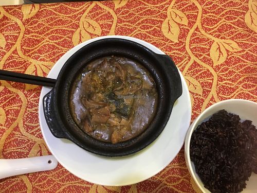 banana leaves at Huong Viet - Nguyen Trai in Ho Chi Minh City