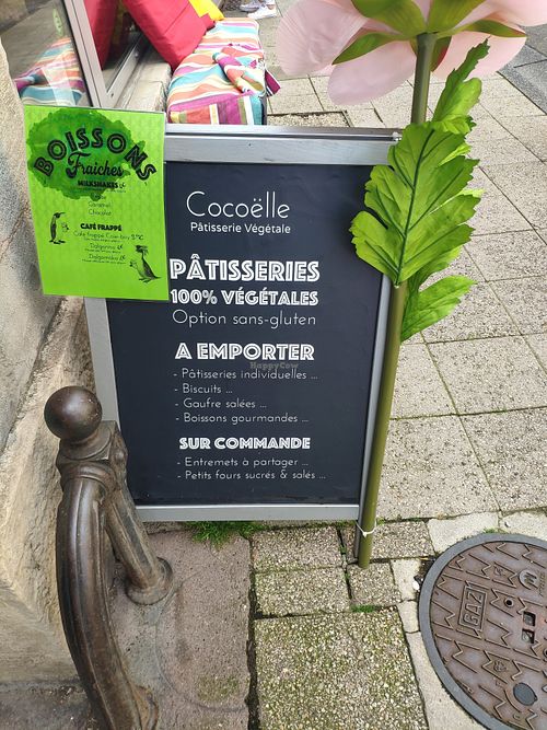 Sign at Cocoelle Patisserie Vegetale in Besancon