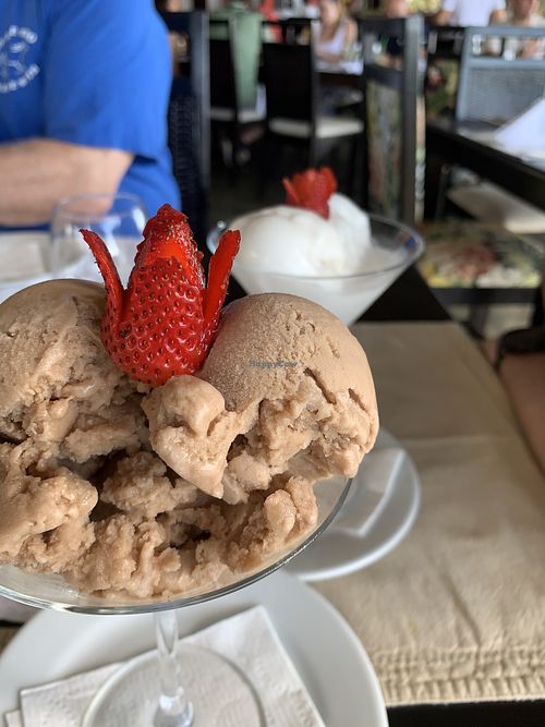 Chocolate ice cream at La Luna in Manuel Antonio