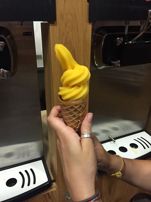 Mango  at Icelend Maribox in Maribor