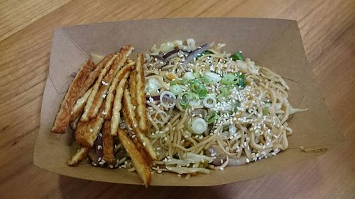 Stir fried noodles with tempeh at Osha in Ljubljana